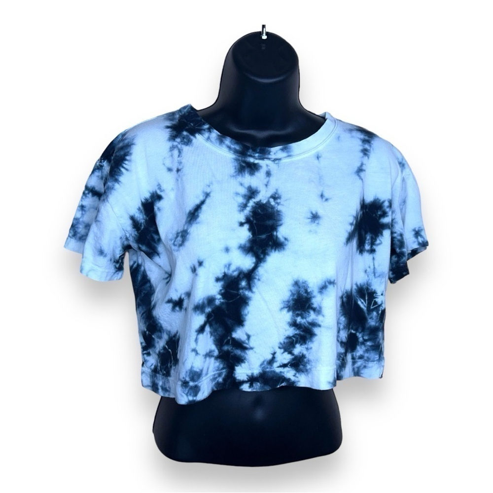 SMALL BLUE TIE DYE CROP TOP SHORT SLEEVE